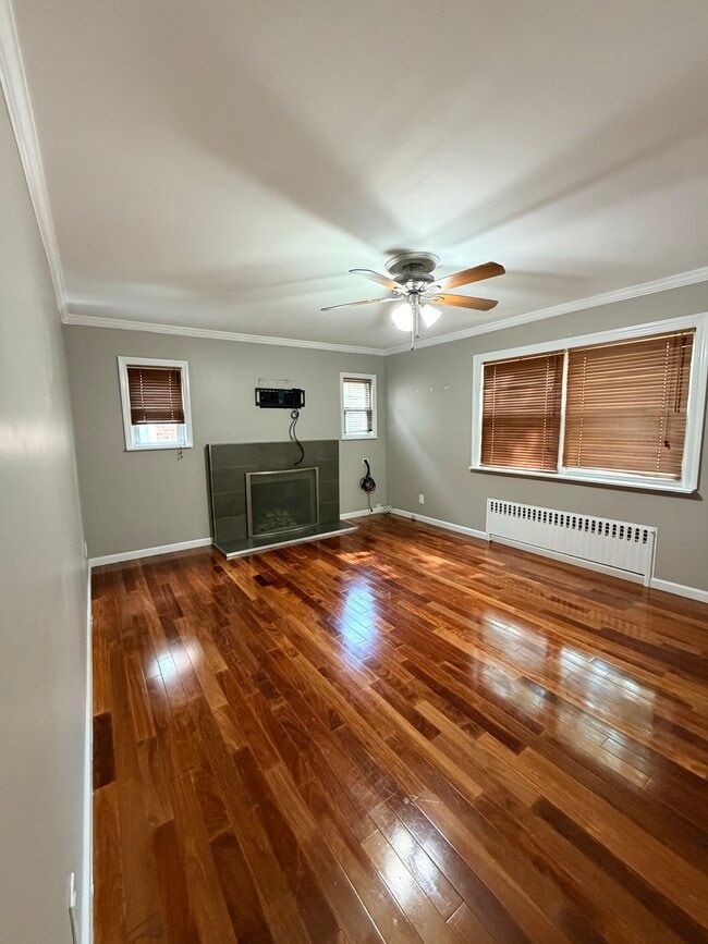 Building Photo - 209 Tibbetts Rd Unit 1st floor