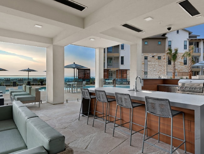 Photo - 5600 Madrone Unidad 2237