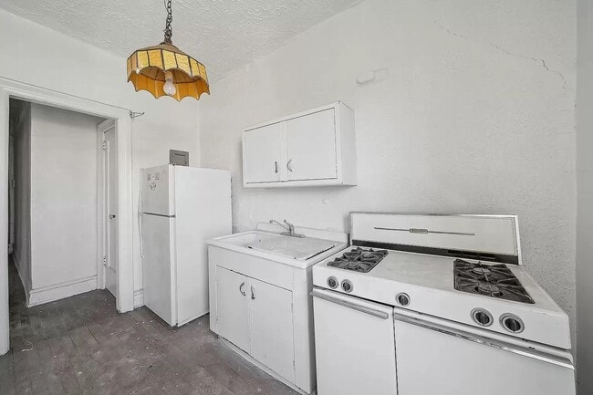 Photo - 374 S 2nd St