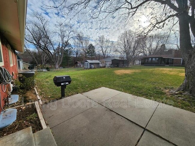 7821 Trendwood Dr