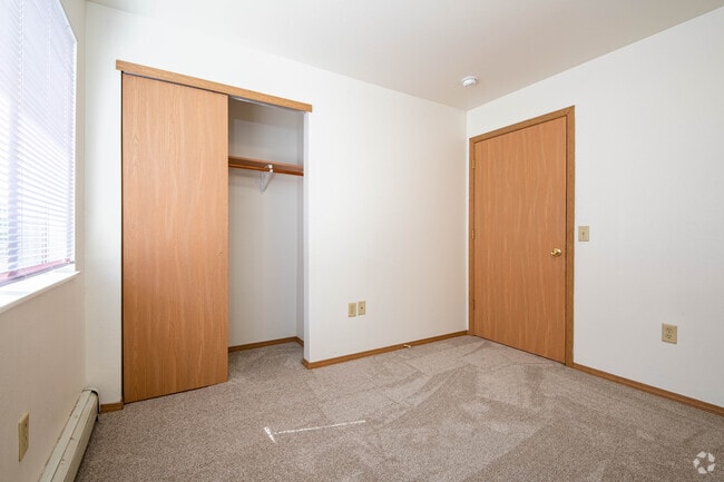 3HAB, 1,5BA - 1200SF