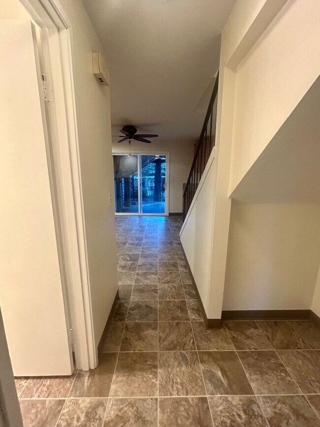 Photo - Jefferson #11894 Unit 4874 Sunnyside Rd SE