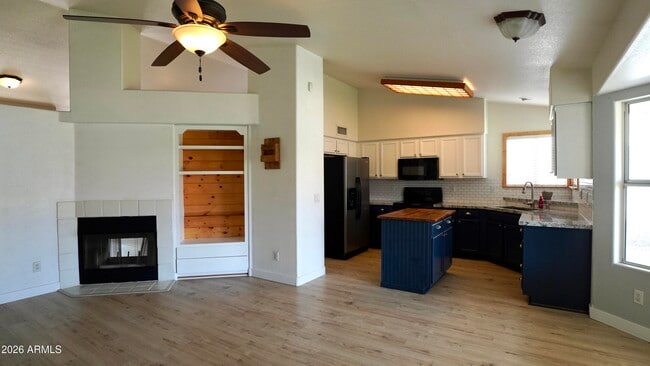 Photo - 15231 N 87th Dr