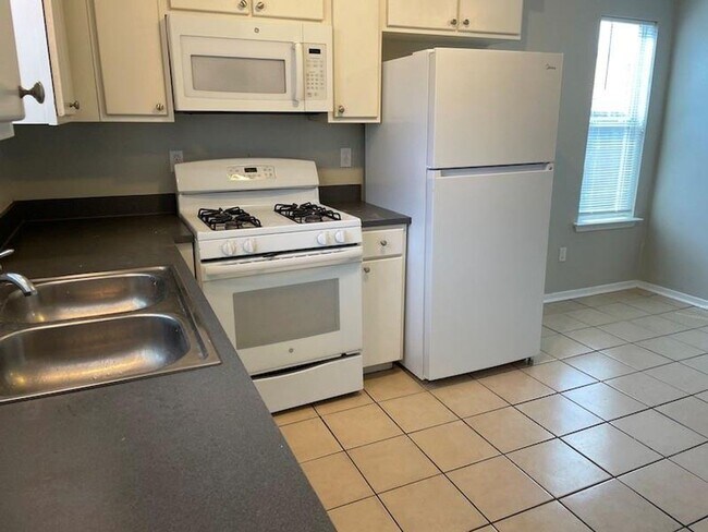 Photo - 8401 Colony Loop Dr Unit D