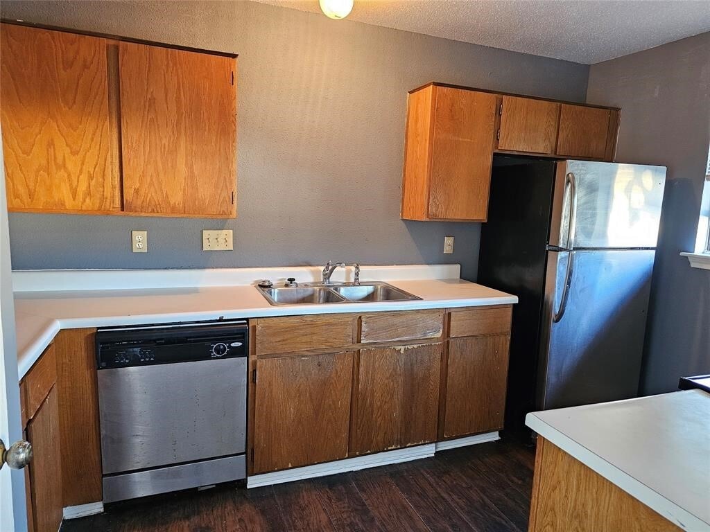 Photo - 3225 Hirschfield Rd Unit D