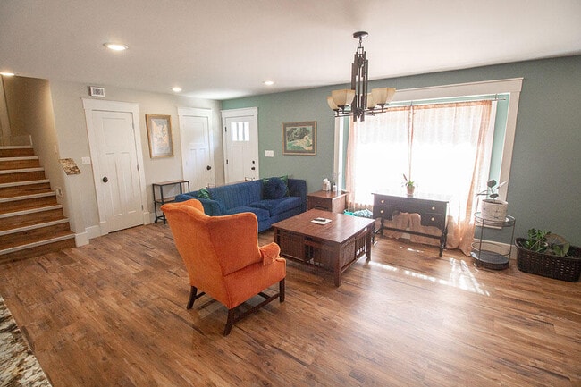 Photo - 3104 Oak Lawn Dr