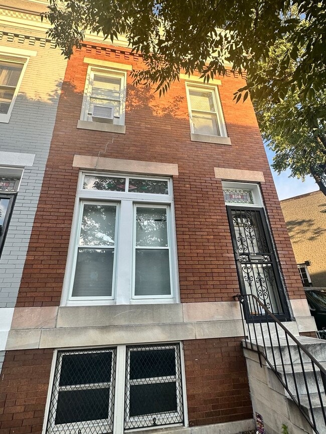 Building Photo - Spacious Home Available for Rent! W/D! Available Now!