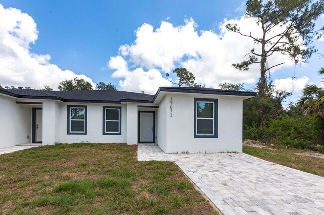 BRAND NEW Construction, 3 bed / 2 bath Ren... - BRAND NEW Construction, 3 bed / 2 bath Ren... Apartment