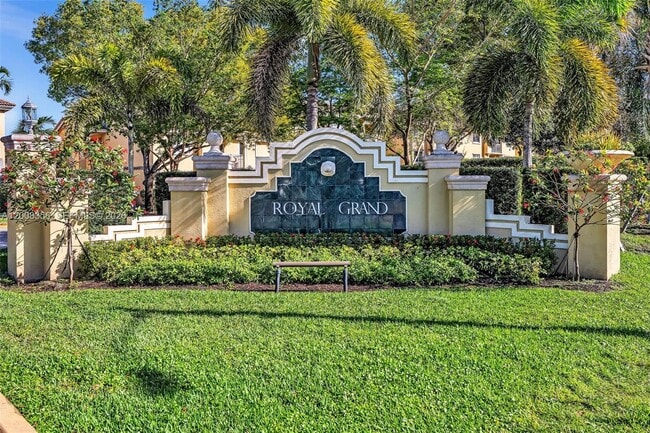 Building Photo - 2600 S University Dr Unit 226