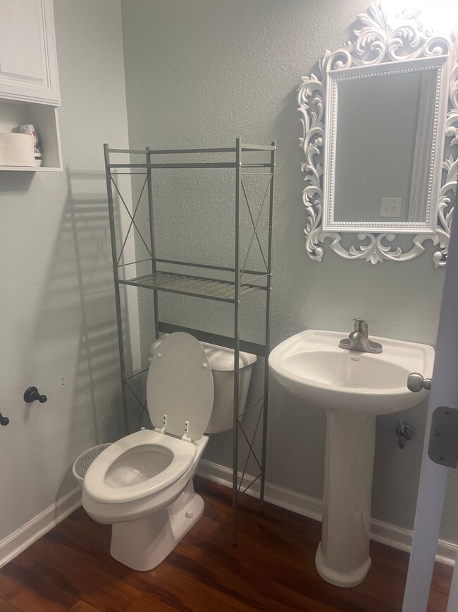 Photo - 2540 Ballentine Blvd