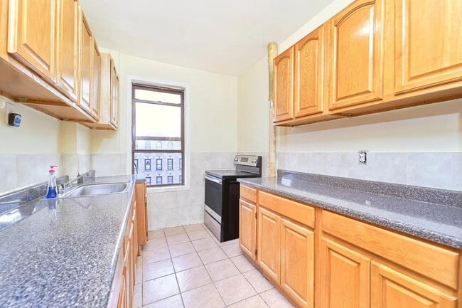 Photo - 501 W 135th St