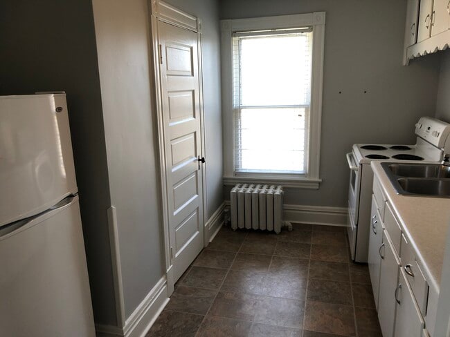 Photo - 416 La Salle Ave Unit 2