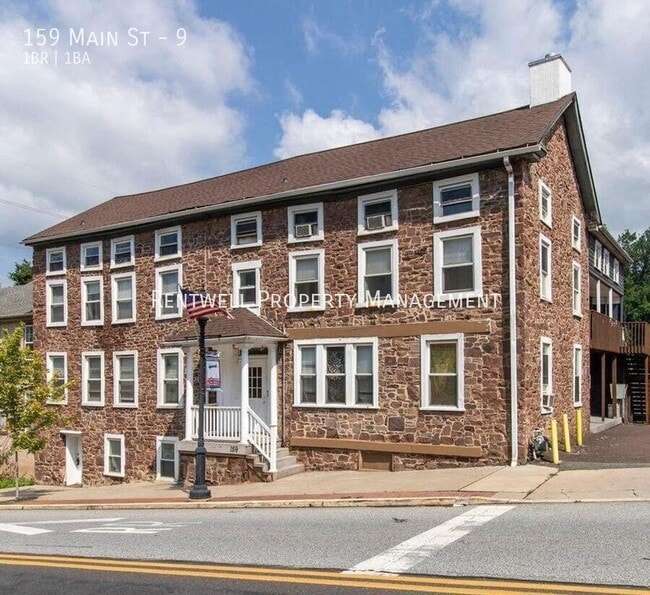 Building Photo - 159 Main St Unit 9