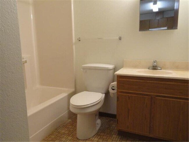 Photo - 222 1st Ave NE Unit 7