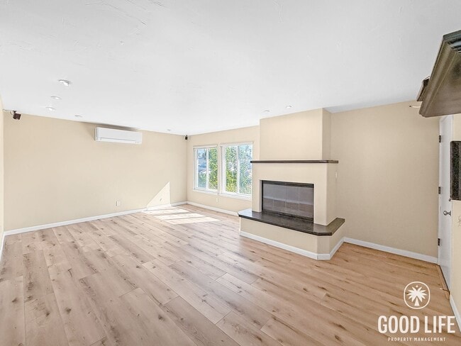 Photo - Beautiful 4Bd/2Ba Located in UTC!