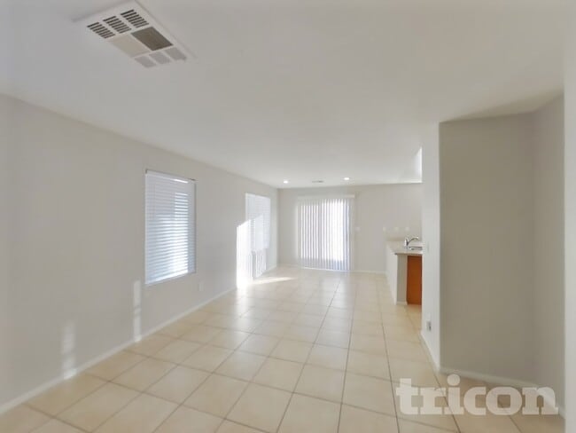 Photo - 2114 Seattle Shore St