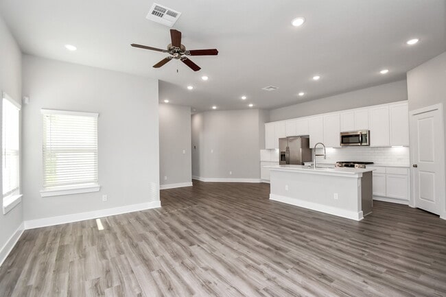 Photo - 21030 Shore Oak Dr