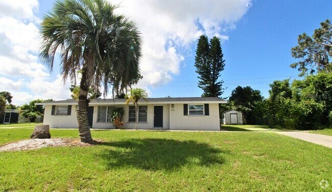 Building Photo - 416 Briarwood Rd Rental