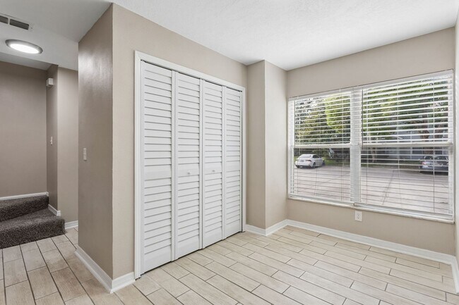 477 Green Spring Cir