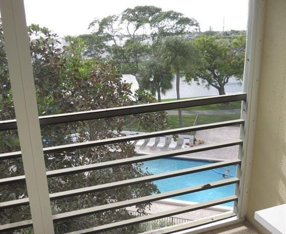 Building Photo - 2312 S Cypress Bend Dr