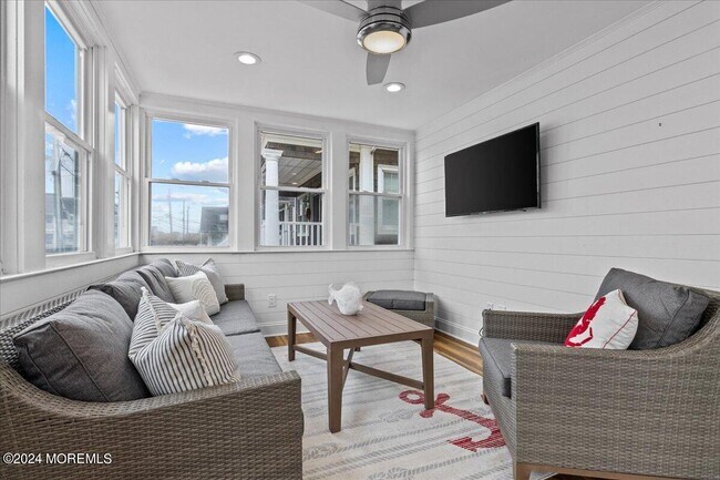 51 3rd Ave