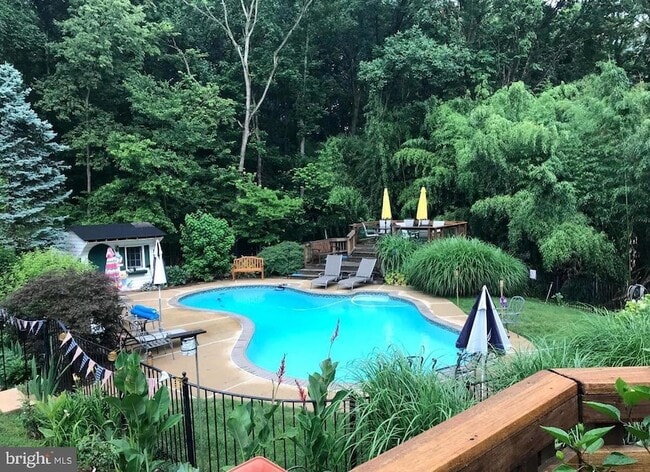 41272 Stone School Ln
