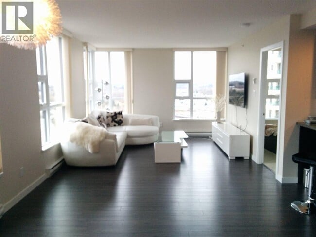 2200 Douglas Rd Unit 20fl