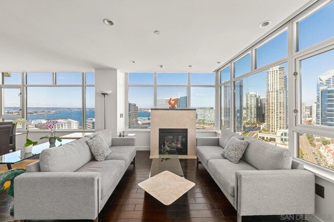 Building Photo - 700 W Harbor Dr Unit 2101 Rental