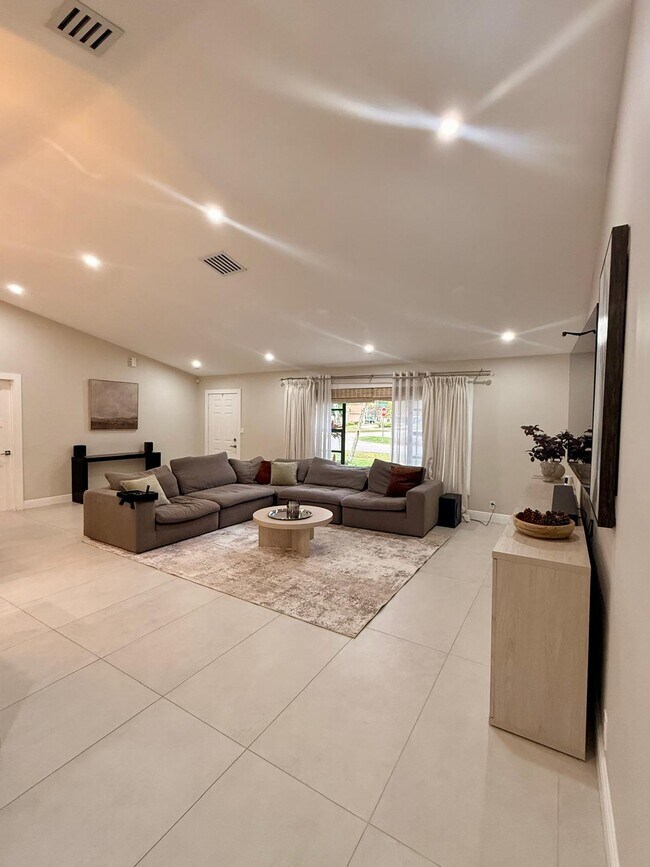 Photo - 14191 Snowberry Dr