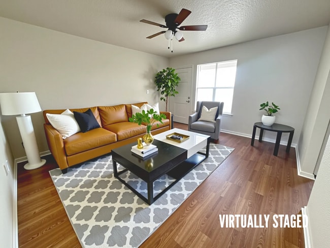 Photo - 2808 Cantabrian Dr Unidad Apt C