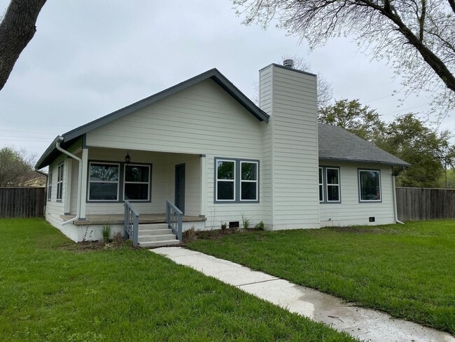Beautiful 3/2 in Speegleville - Beautiful 3/2 in Speegleville House