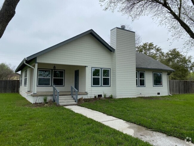 Building Photo - Beautiful 3/2 in Speegleville Rental