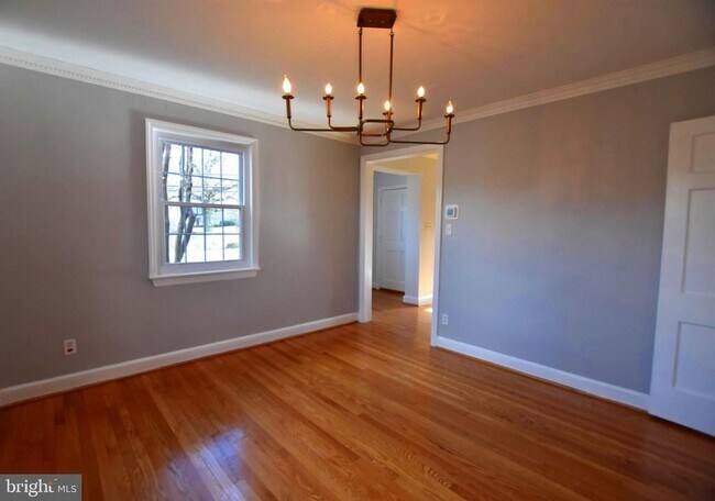 Photo - 10118 Cedar Ln