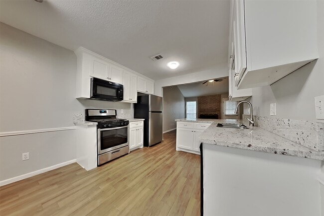 Photo - 2730 Longleaf Pines Ln