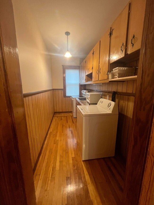 Photo - 25 Bridgeport St Unit Apt 3