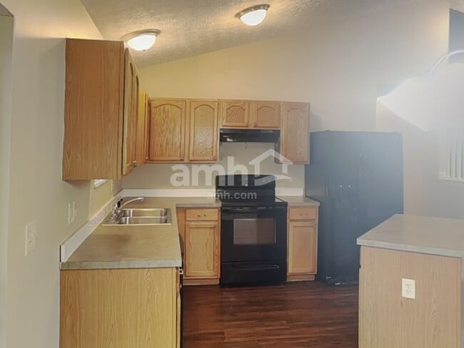 Photo - 7901 Chapel Stone Rd