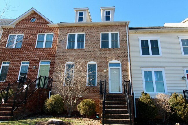 Photo - Upscale townhome  with attached garage for rent in the Townes at Bluestone!