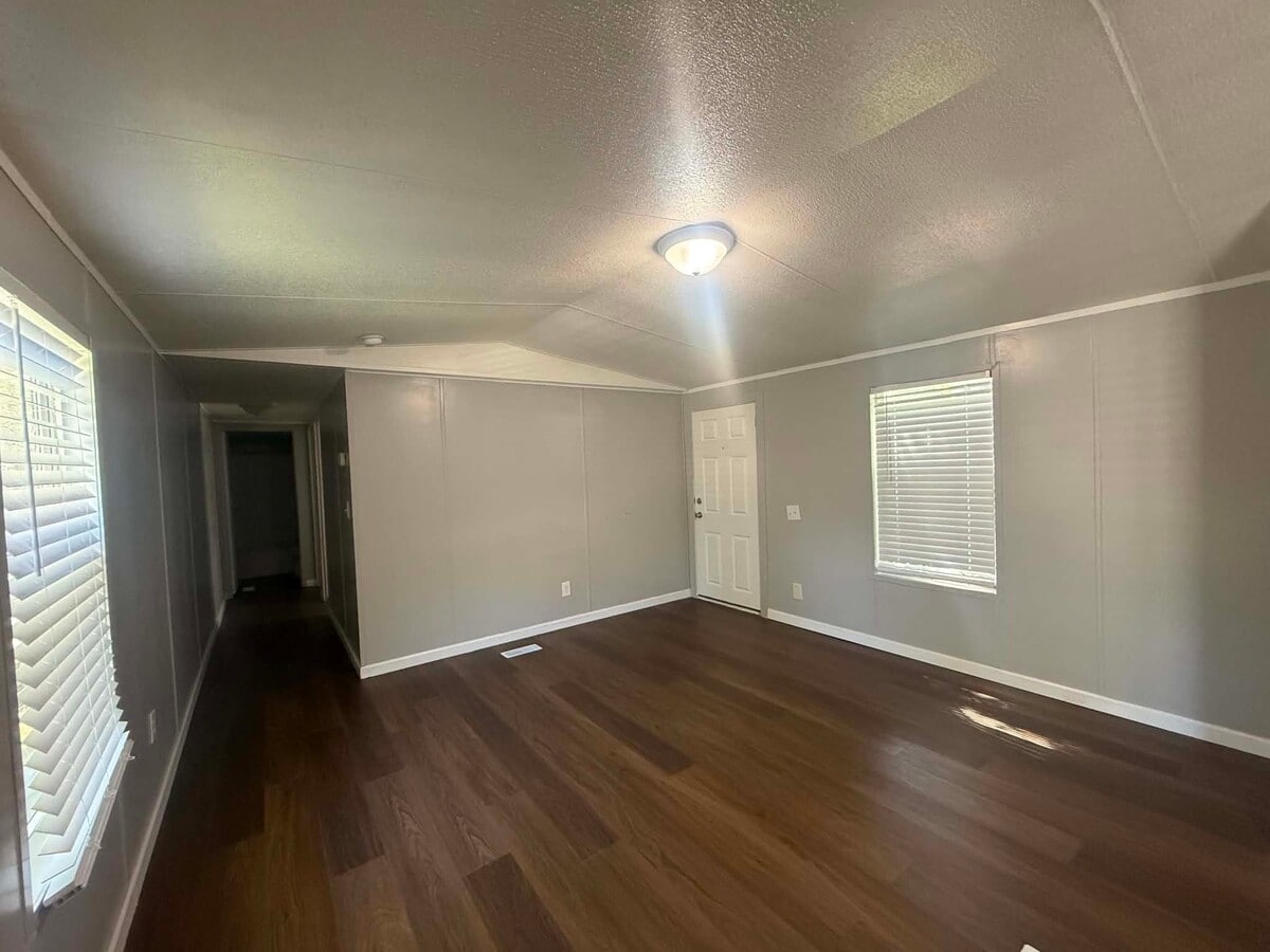 Photo - 1236 N Oaklane Rd