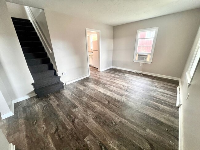 Photo - Aliquippa - Stunning 3 Bedroom 1 Bathroom Home