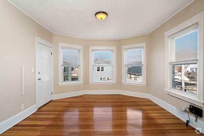 Building Photo - 28-30 Knight Street Unit 3F Rental