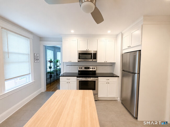 Photo - 30 Harborside Dr Unidad 2
