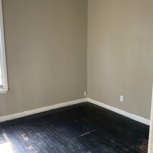 Photo - 3 Bedroom 1 Bath home Call today for Move in Special