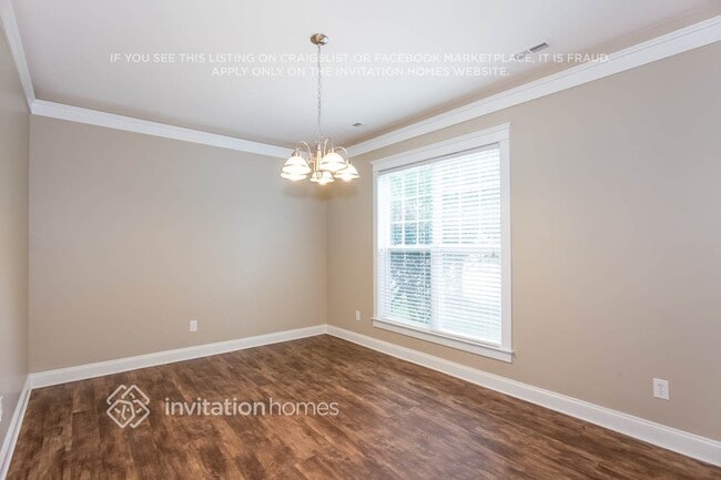 110 E Decatur Ave