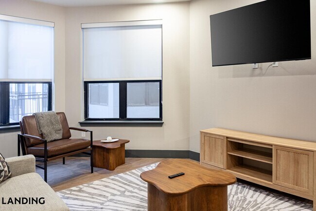415 E 2nd St S Unit 1109