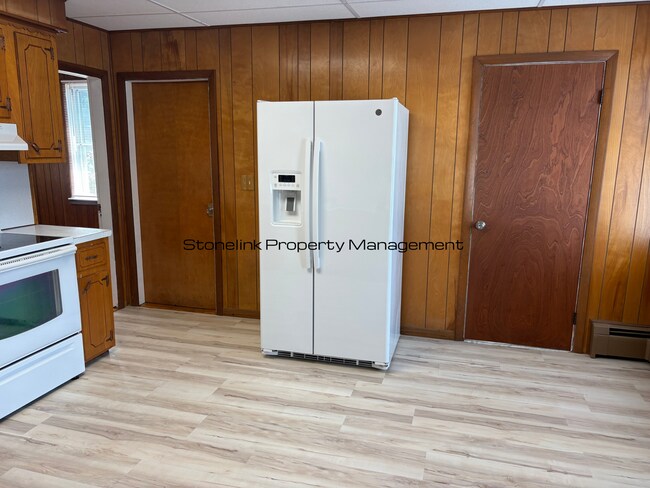 Photo - 1880 Smith St Unit 1