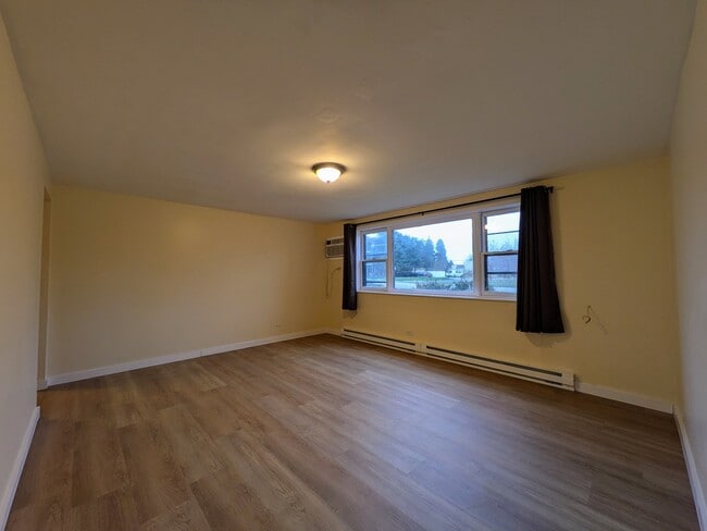 Photo - 11840 S Karlov Ave