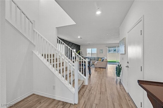 Photo - 282 Mount Steel Ave