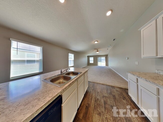 Photo - 2858 Buck Creek Pl