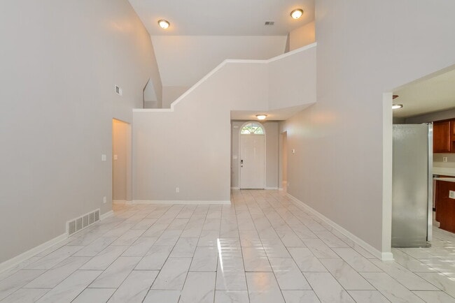 Photo - 4953 Wemberley Dr