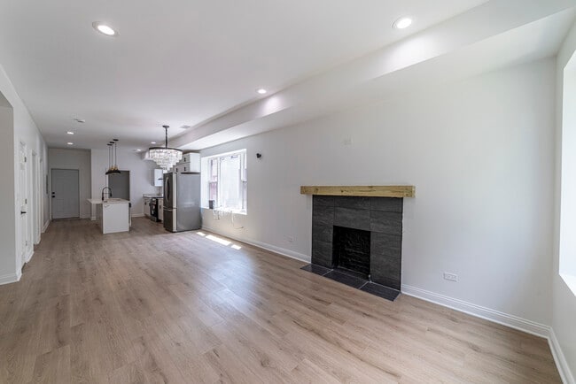 Photo - 6911 S Kimbark Ave